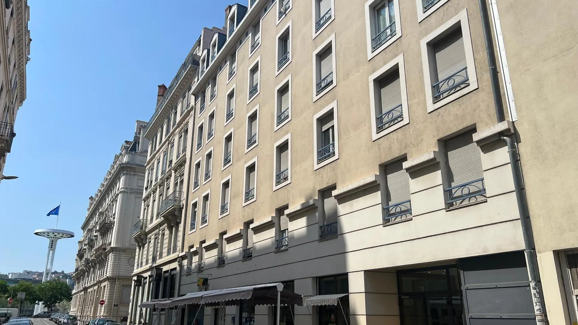 Lyon Premium - Aux Berges Du Rhone elérhetőségei