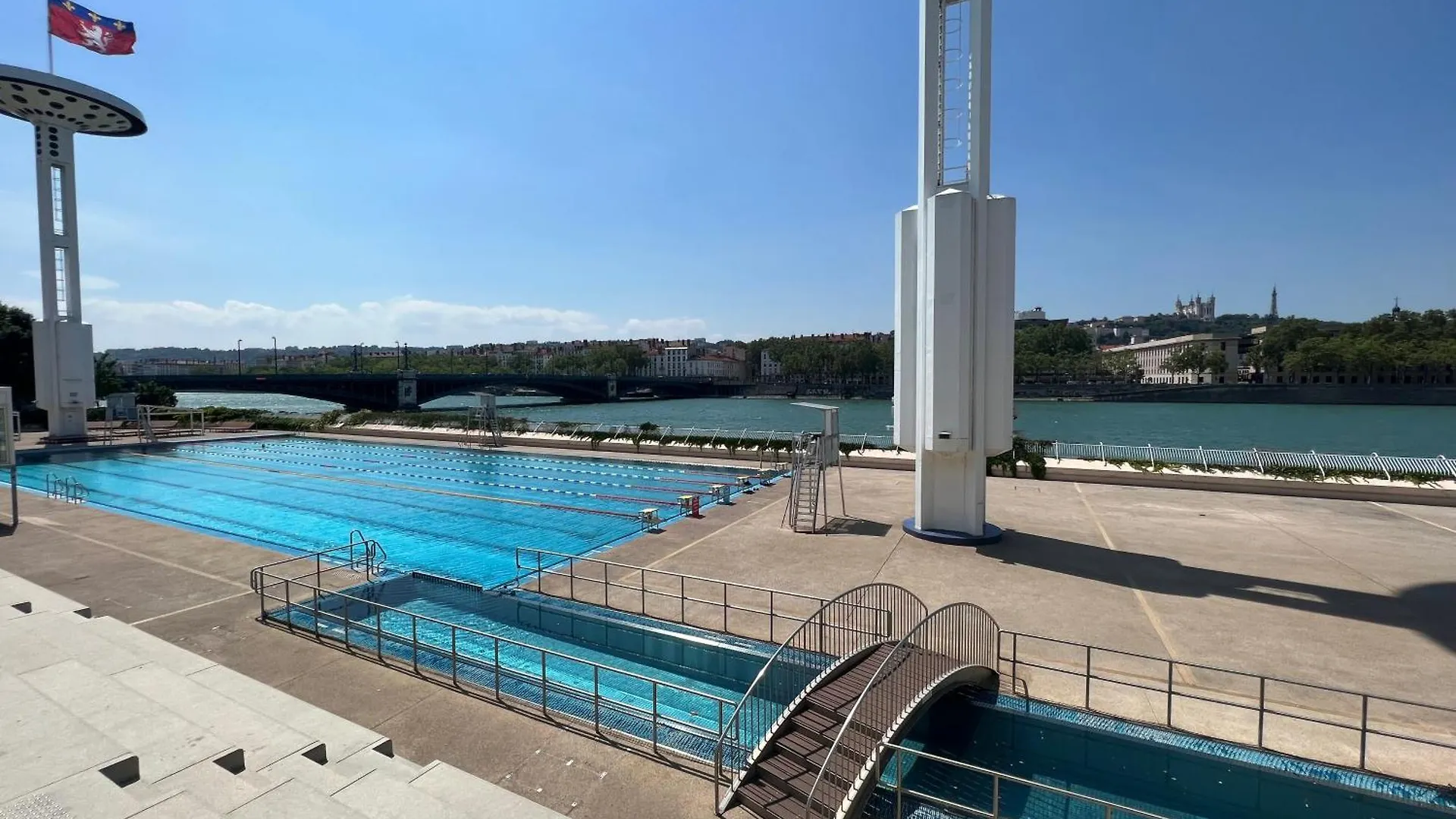 Apartament Lyon Premium - Aux Berges Du Rhone 0*,  Francja